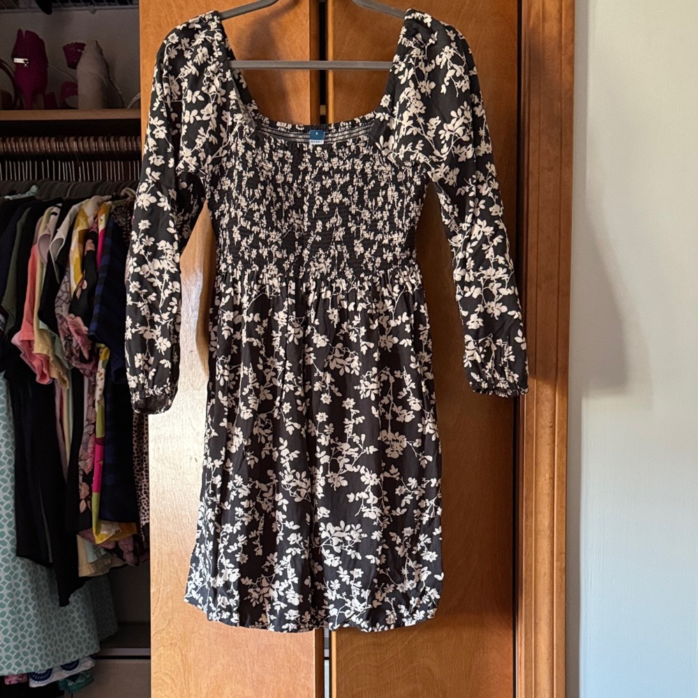 Floral Black and White Dress with pockets from old navy